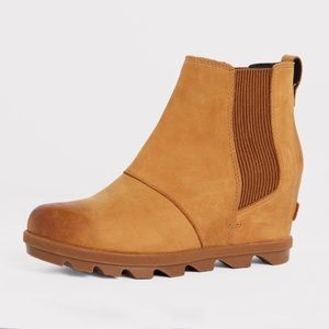 Joan of Artic Chelsea Wedge